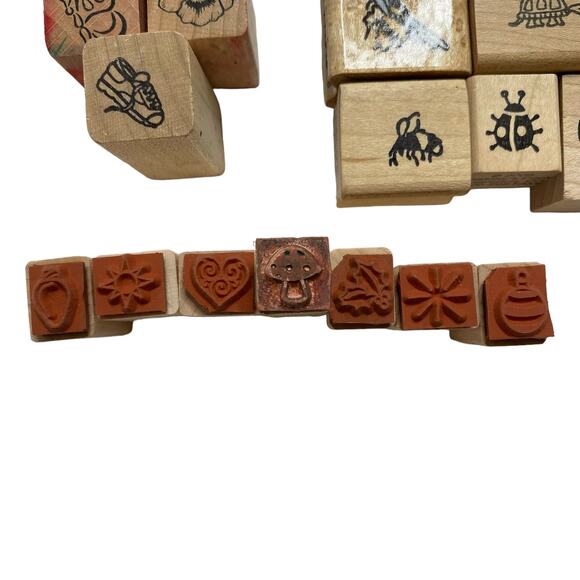 Rubber Stamp - Lot of 19 Vintage 90s Y2K Tiny Bees Flower Plant Bug Leaf Turtle - Picture 3 of 9